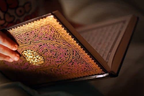 8 Dicas para Manter-se Conectado ao Alcorão após o Ramadan