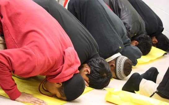 Rezar em Congregação em Casa
