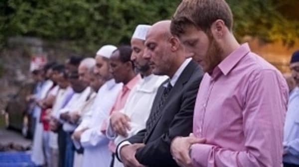 Dificuldades após aceitar o Islam: como superá-las?